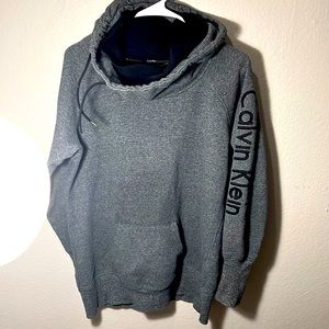 Woman’s Sweatshirt